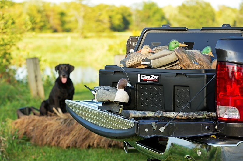 Dee Zee DZ6535P Tool Box; Specialty; Chest; Single Lid; Black; Plastic 35x14x13 - Image 10