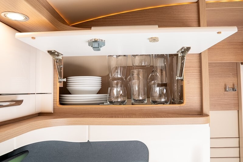 Silwy Magnetic S0PT-1311-2 RV Boat Dish Set; 2 Magnetic Plates; White; Porcelain