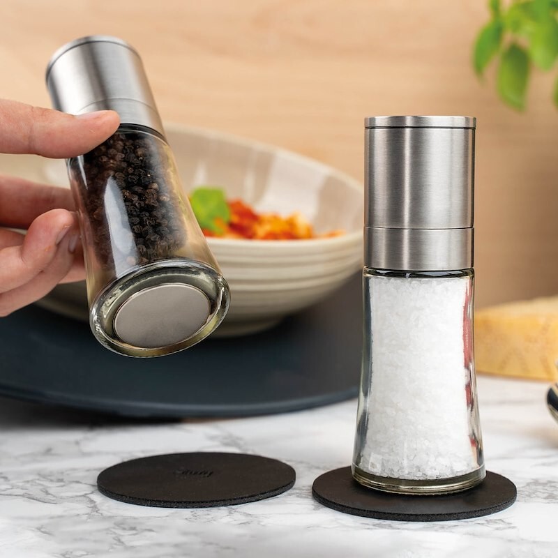 Silwy Magnetic GM-SP-4 Salt and Pepper Shakers Glass / Stainless Magnet Base 6" - Image 3