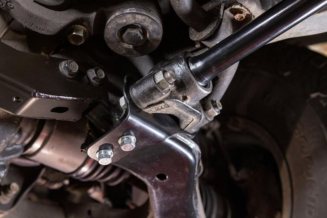 Lower Control Arm Reinforcement Brackets For 100 Series Land Cruiser LEXUS LX470 - Image 4